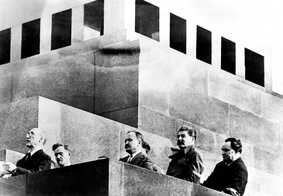 André Gide en la foto de la izquierda
