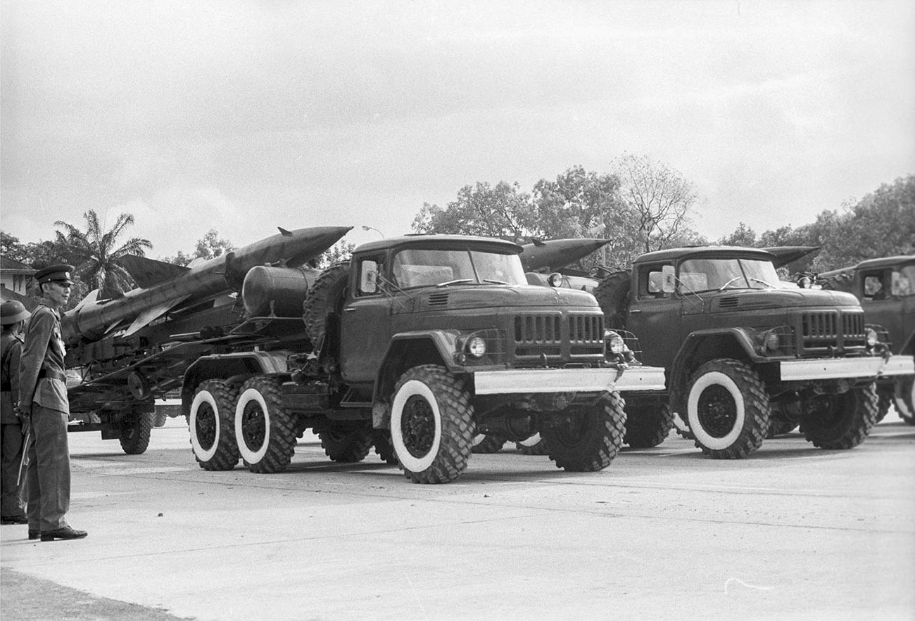 Équipement militaire soviétique à Hanoï
