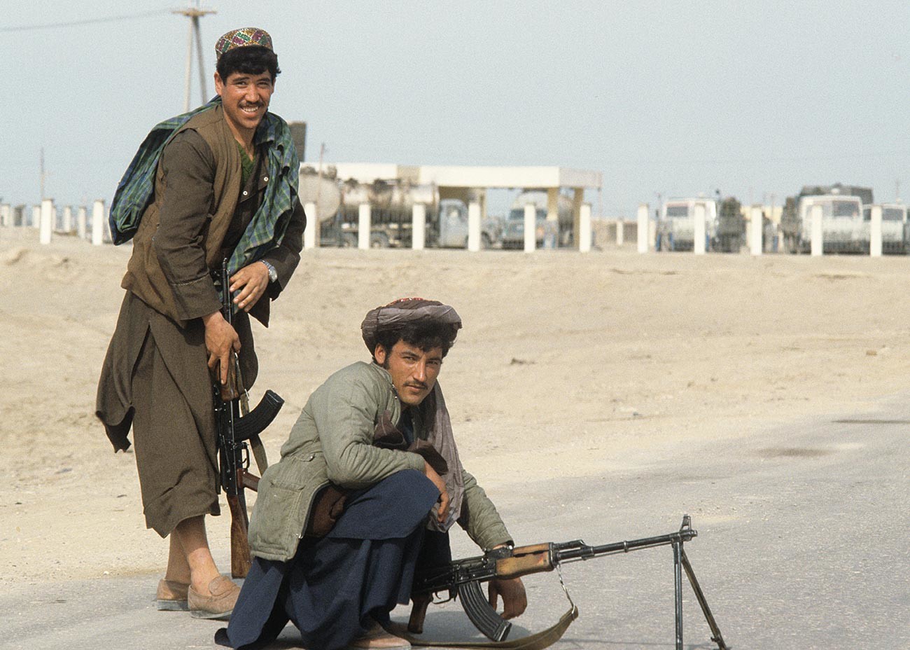 アフガニスタンのムジャーヒディーン兵士（反ソ連のゲリラ）