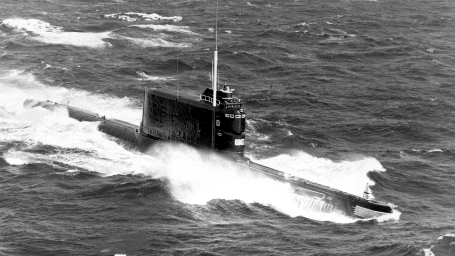 Submarino soviético da classe Golf II, 1985