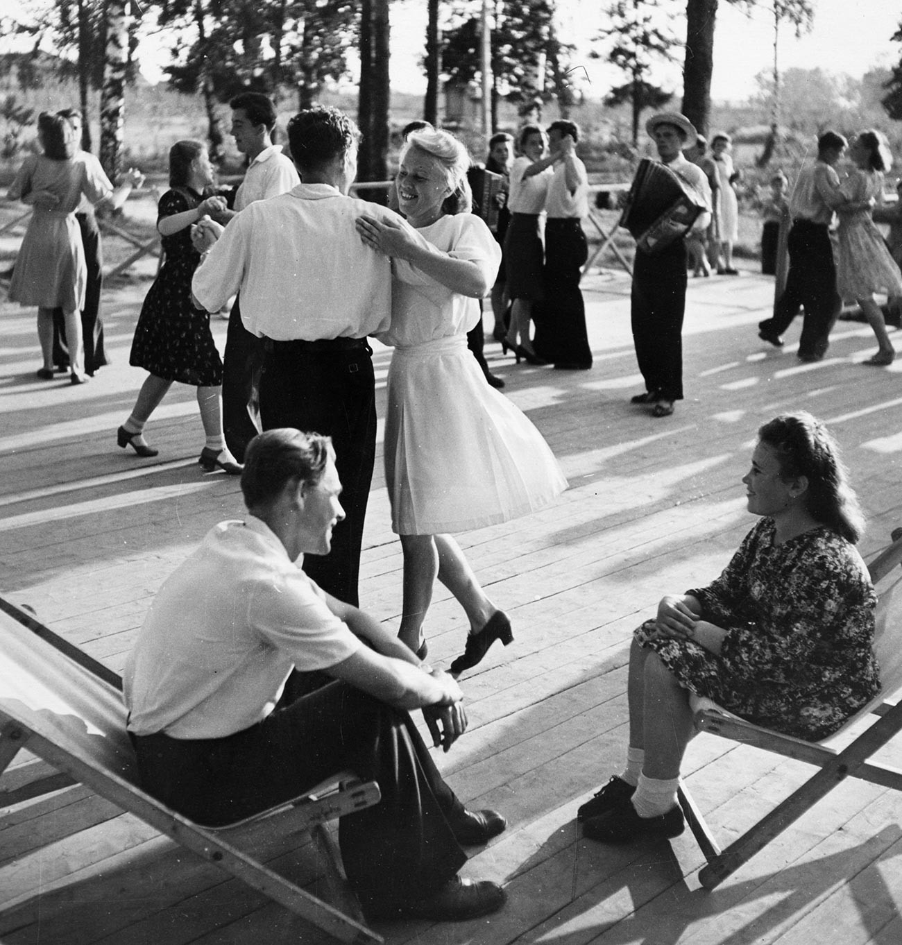 Танцплощадка в 30е годы в Москве