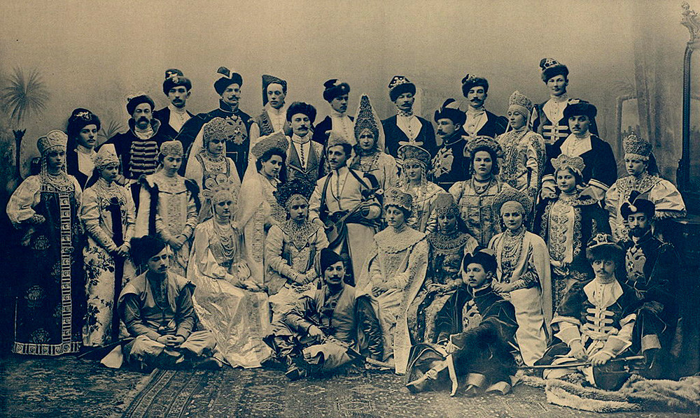 Guests of the royal costumed ball 