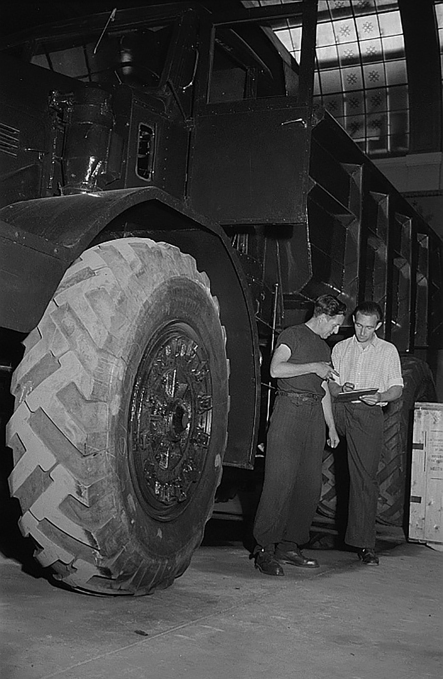 Wheel of a MAZ-525 dump truck, 1953