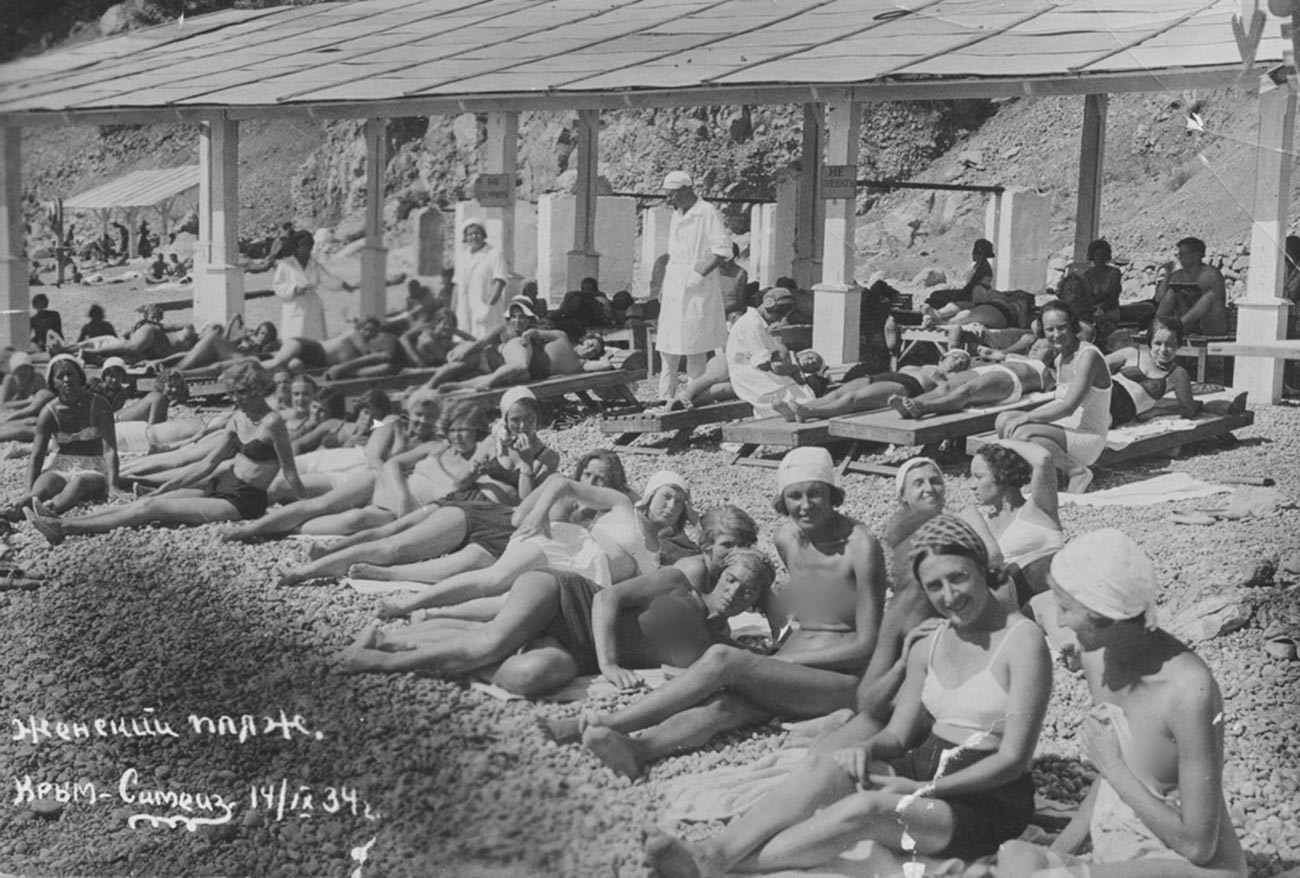 女性専用ビーチ。1934年　