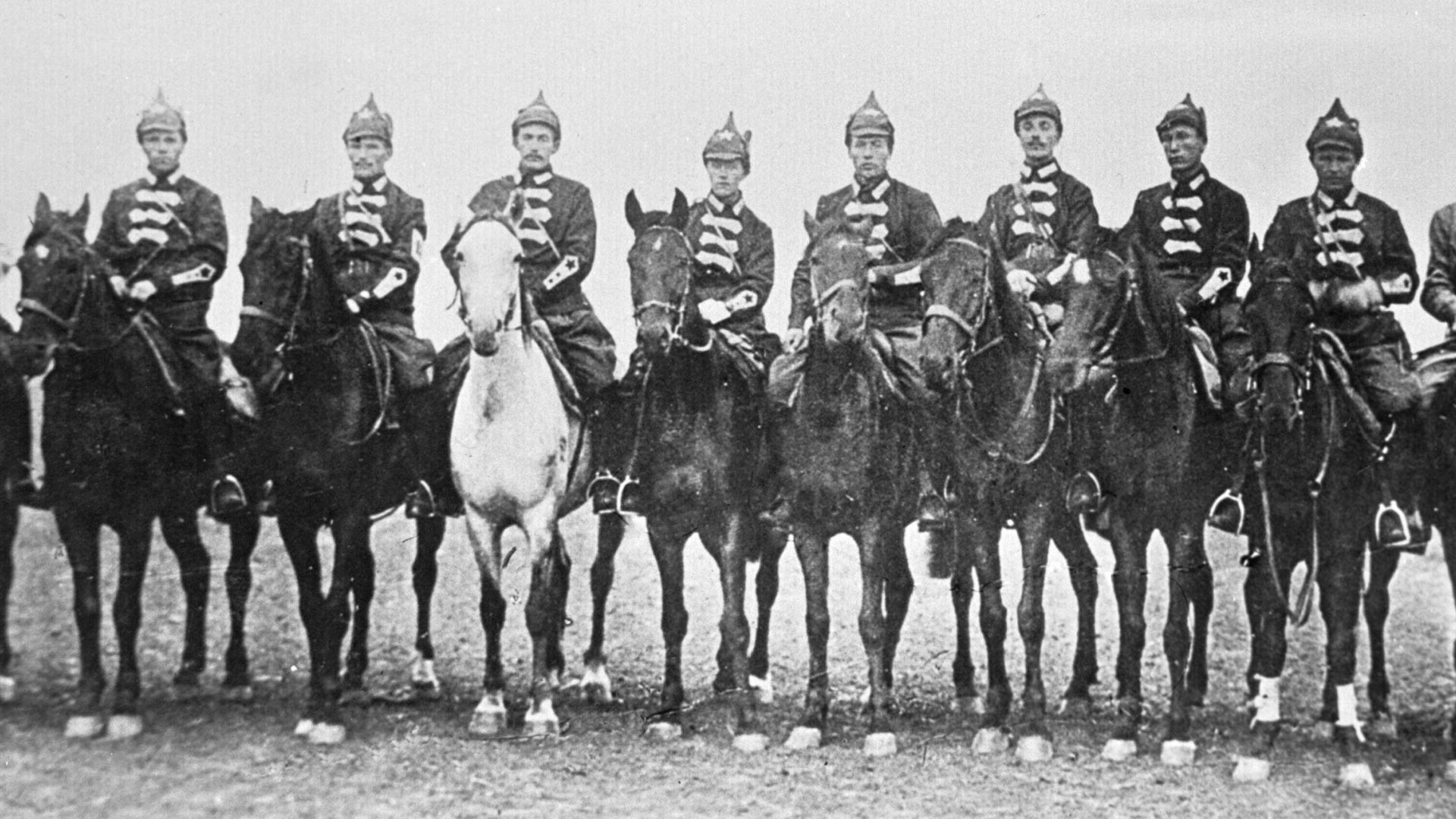 Zapovjednici Prve konjičke armije
