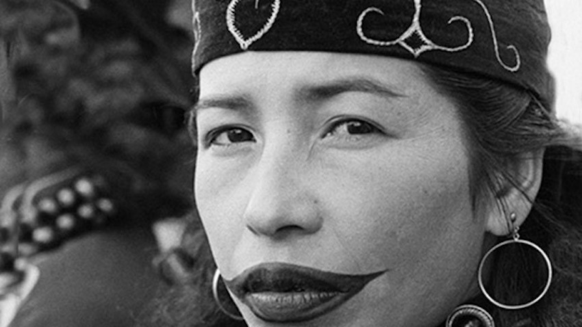 時を超えたアイヌ女性の 笑顔 ロシア ビヨンド 時を超えたアイヌ女性の 笑顔 ロシア ビヨンド