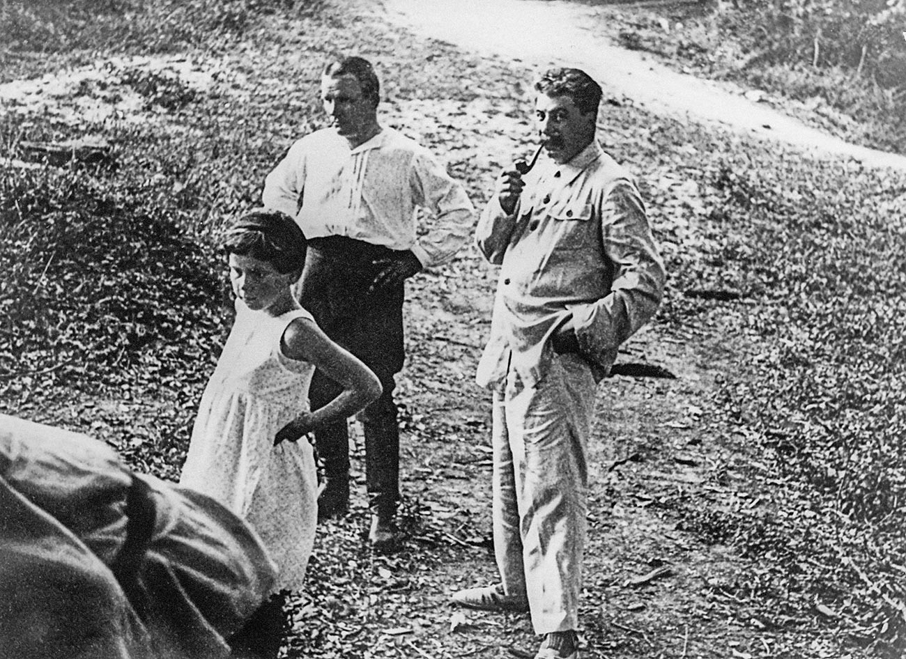 Иосиф Сталин, Сергей Киров и дочь Сталина Светлана Аллилуева. 1930-е годы.