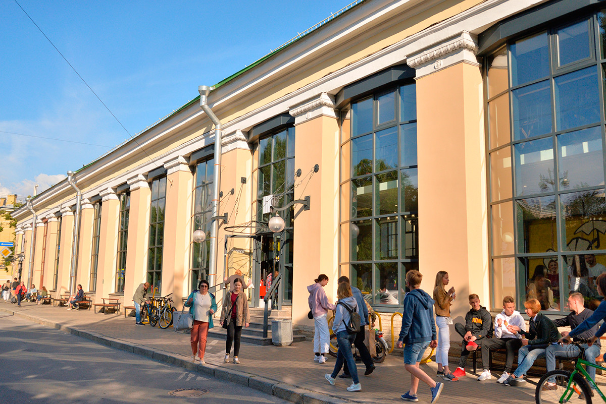 Vasileostrovsky Market
