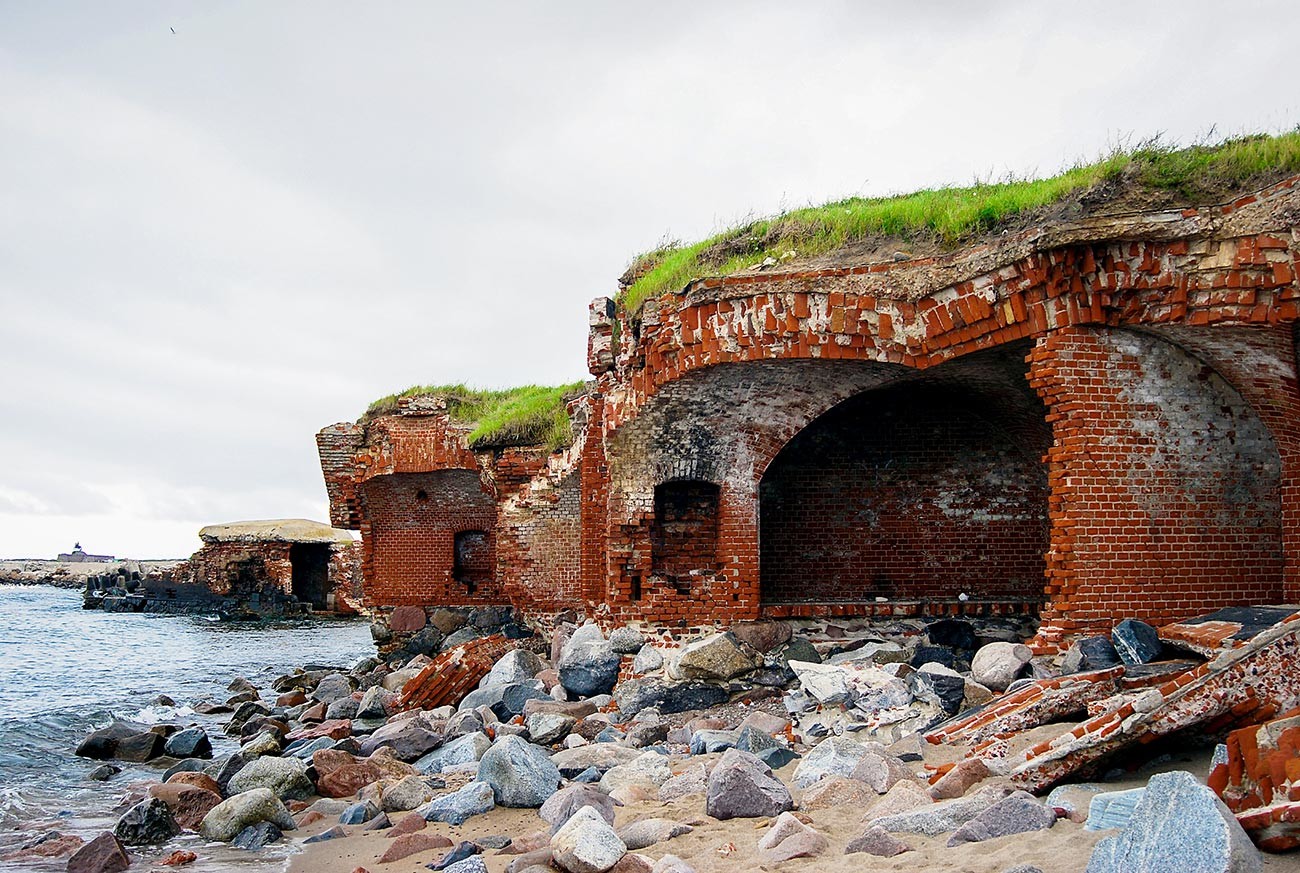 50 EPIC Abandoned Places In Russia (PHOTOS) - Russia Beyond