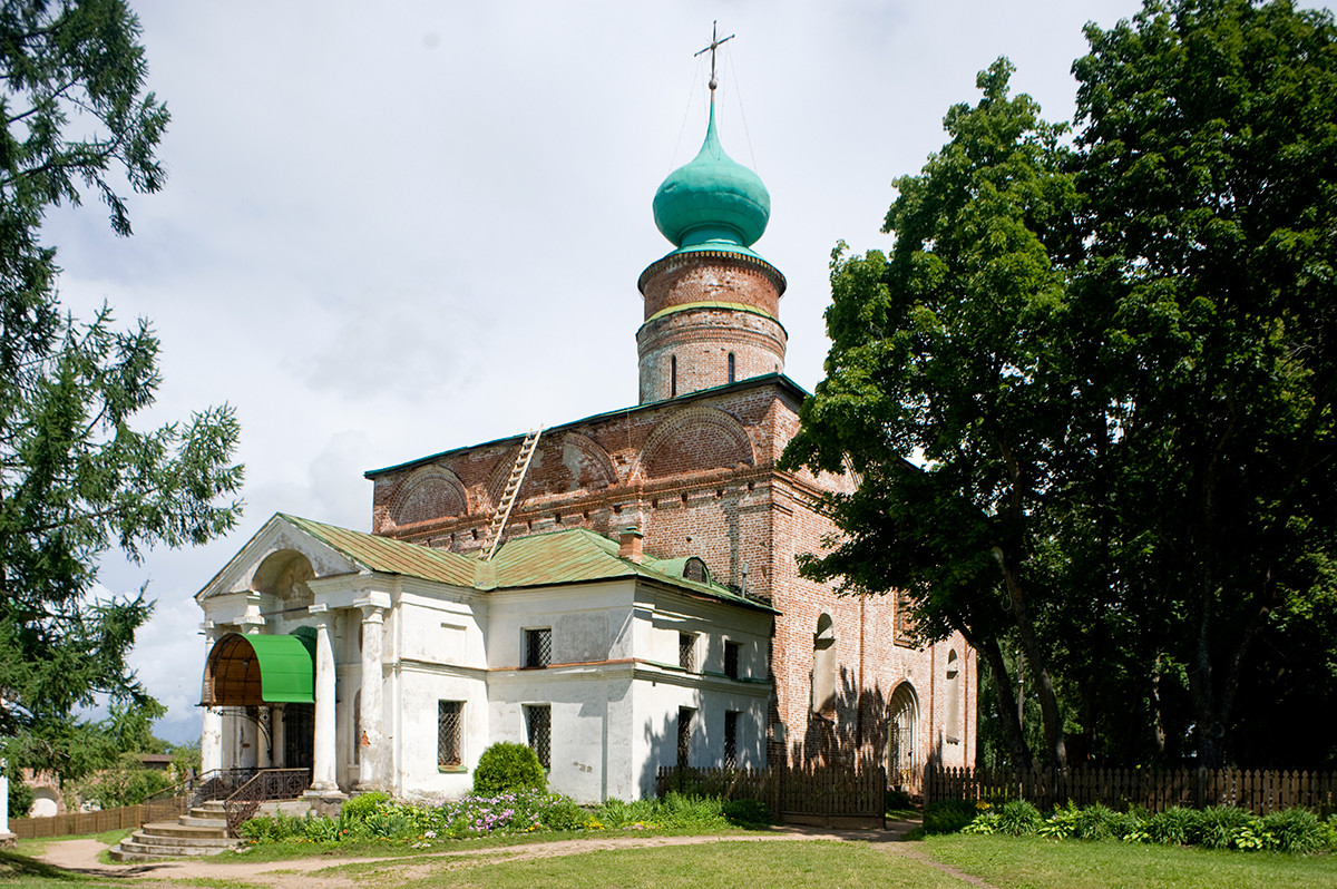 Borisoglebsky. Cathedral of Sts. Boris & Gleb at Monastery of Sts. Boris & Gleb. Southwest view. July 6, 2019