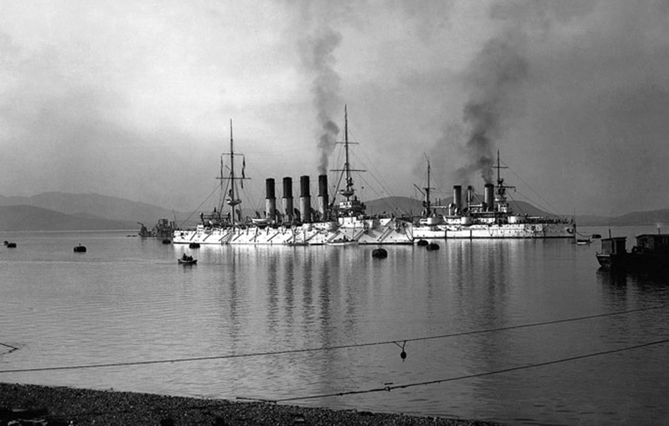 Brodovi ruske eskadre ukotvljeni u Port Arthuru.