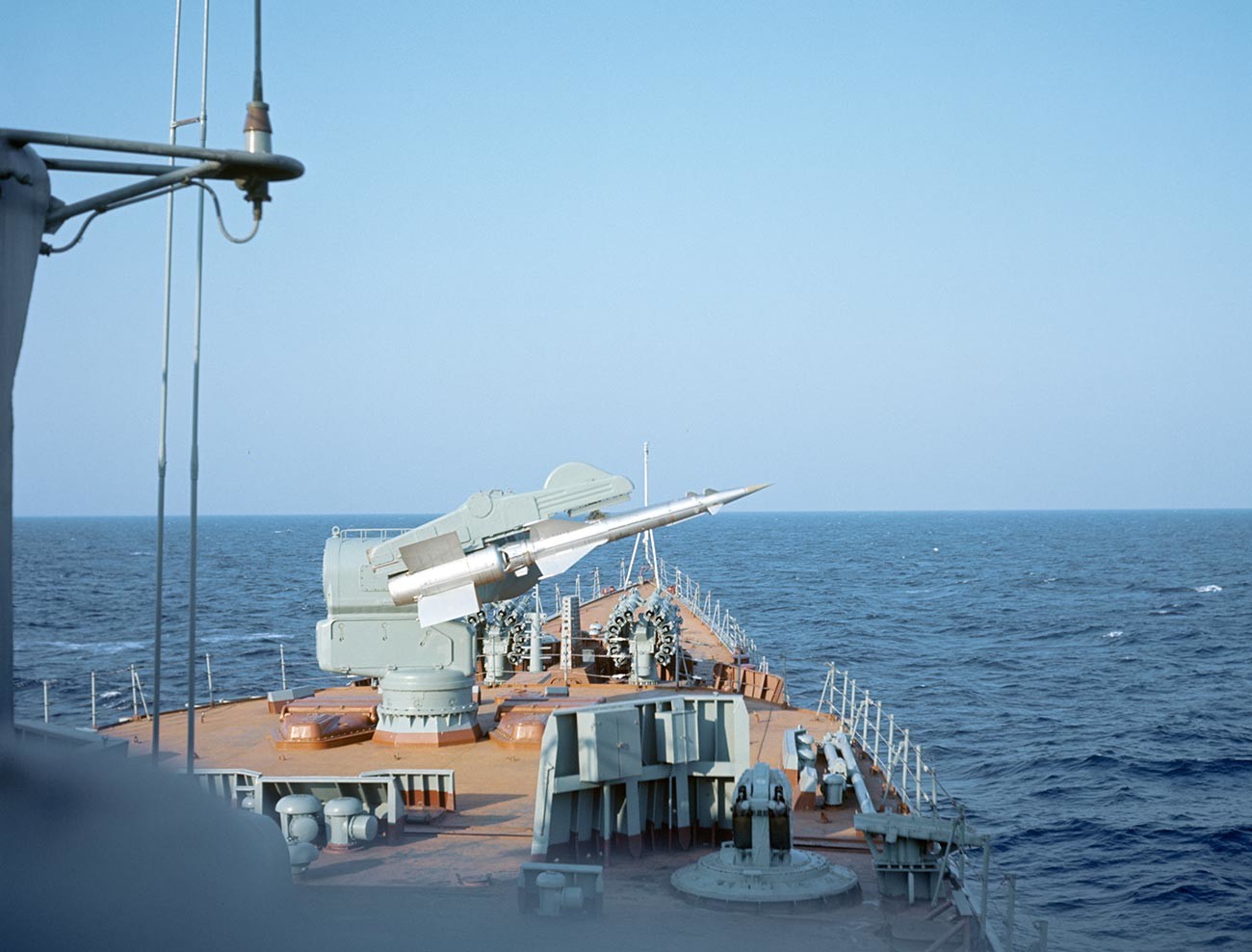 A missile mount on the deck of a Northern Fleet antisubmarine ship involved in the Okean-70 maneuvers.