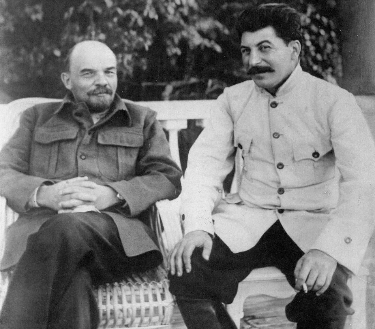 Vladímir Lênin e Iôssif Stálin.