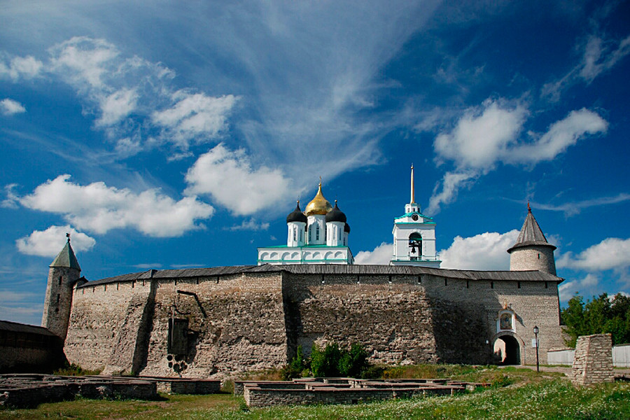 Kremlin walls and the 13th century ruins of the ancient settlements inside kremlin