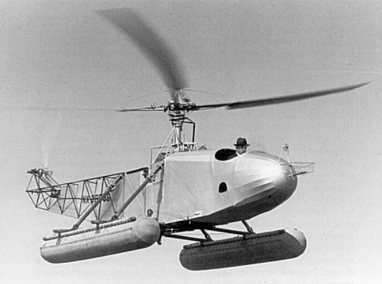 Sikorsky 300 (VS-300A, NX 28996)