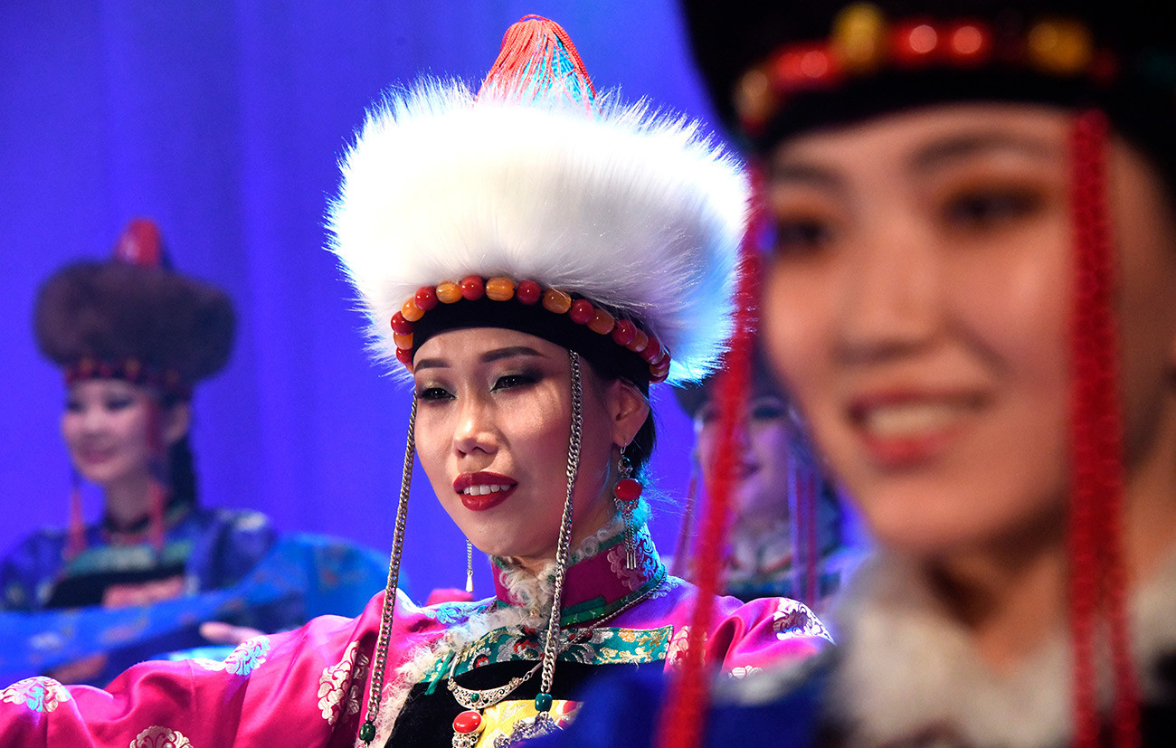 Participantes d'un concours de beauté à Tchita, en Transbaïkalie (Sibérie)