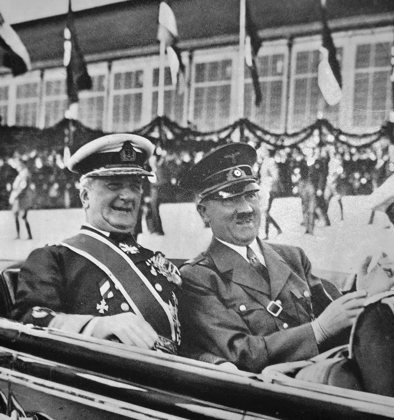 Miklós Horthy and Adolf Hitler in 1938.