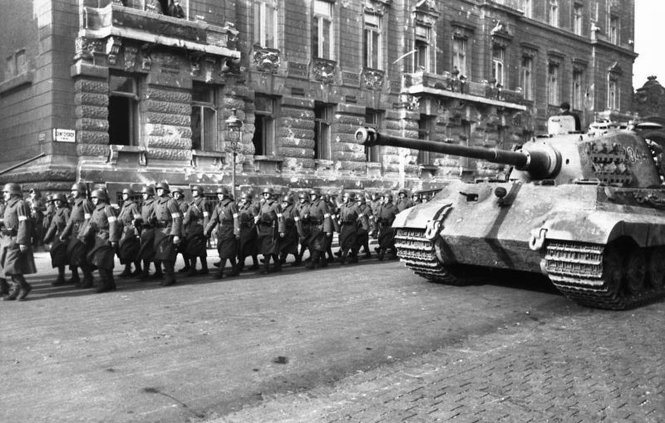 El ejército húngaro en Budapest, octubre de 1944.