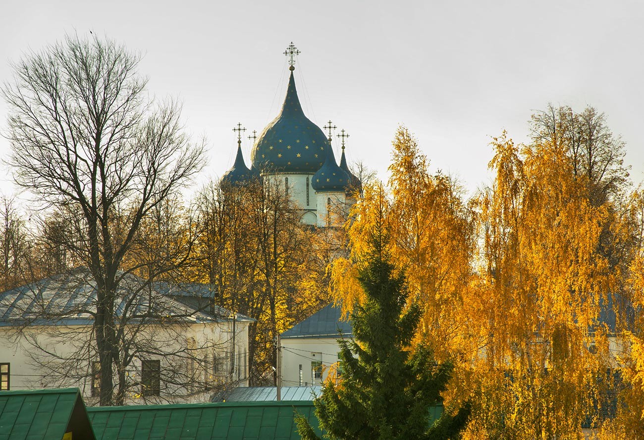 Musim gugur di Suzdal, salah satu permata dalam rute wisata Cincin Emas.