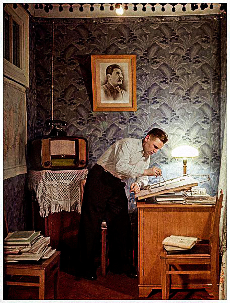 Ivan Kartachev, mécanicien de l’usine Economiser, lauréat du prix Staline, 1953

