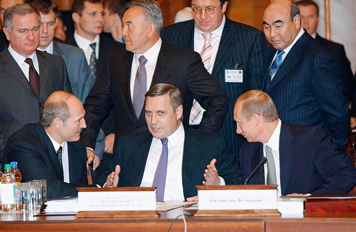 На срещата на върха на правителствените ръководители на страните-членки на Общността на независимите държави (ОНД) в Кишинев
