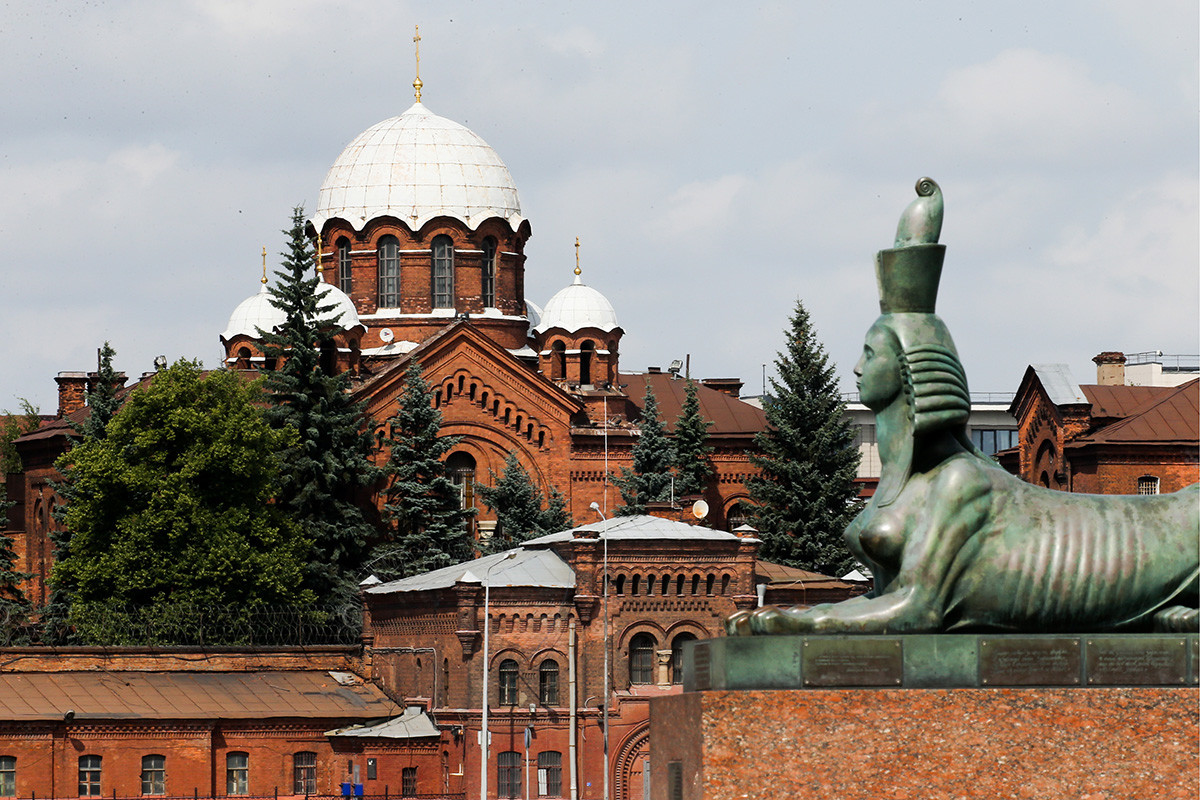 A view of the Kresty prison with the St. Alexander Nevsky Church (located on the prison territory) in the center