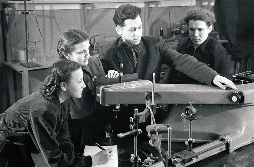 Senior students in the laboratory of spectral analysis. Chelyabinsk, Russian SSR, 1954.