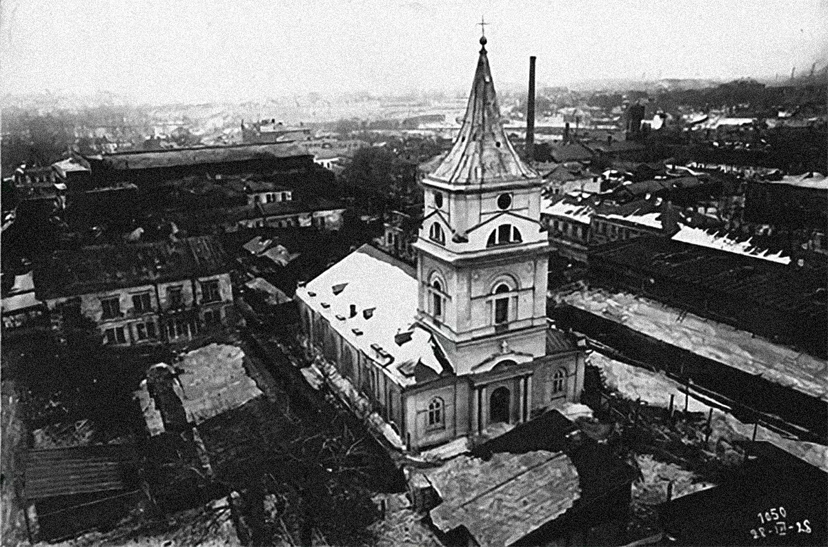 La chiesa luterana di San Michele (Michael-Kirche) nel quartiere tedesco di Mosca, demolita nel 1928