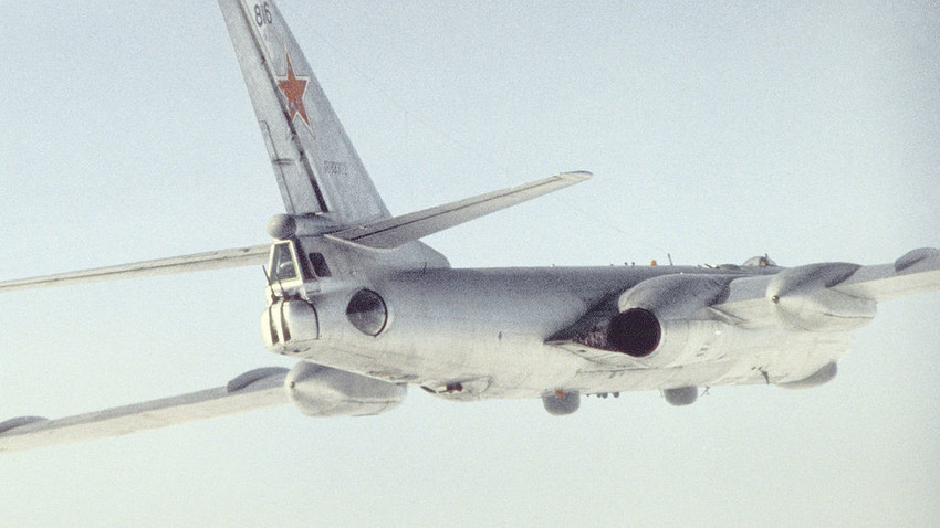 Tupolev Tu-16, 1989