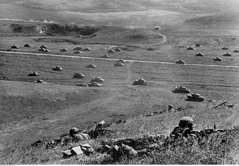 Tanques alemanes avanzan en el Cáucaso.1942