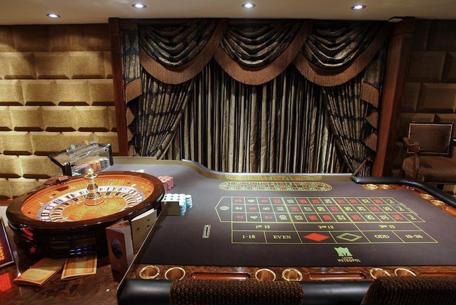 A hall for VIP guests in the Metropol casino.