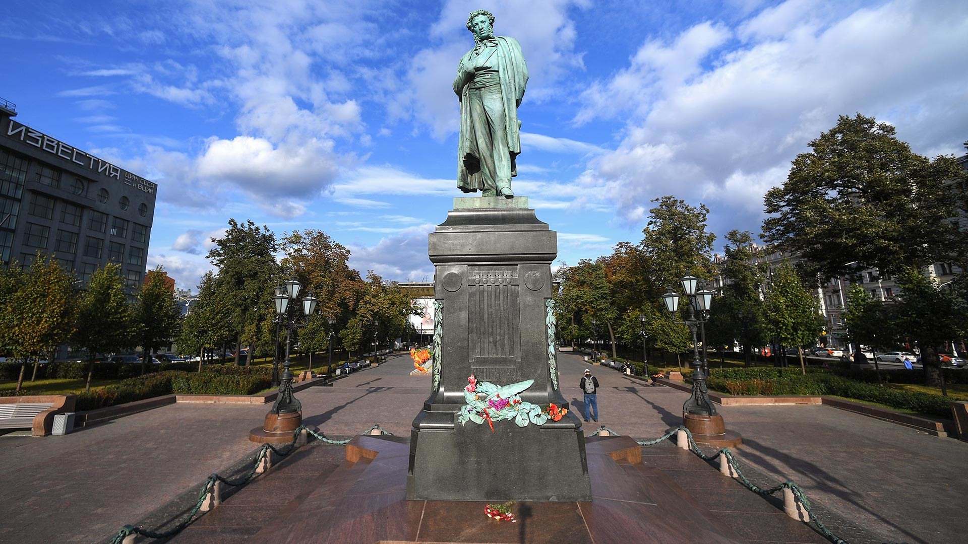 Pushkin monument in central Moscow, our days.