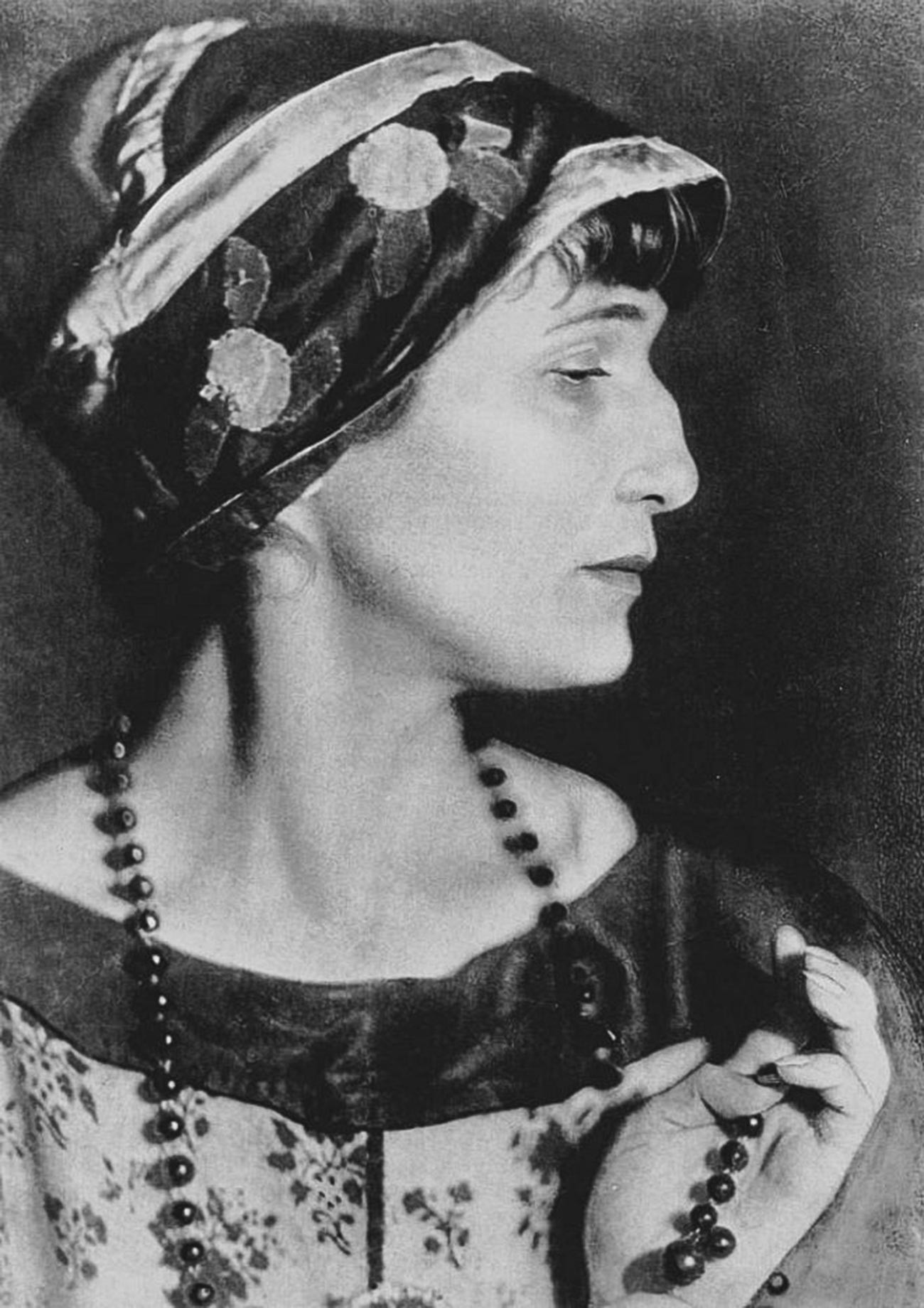 La legendaria poeta Anna Ajmátova, 1922
