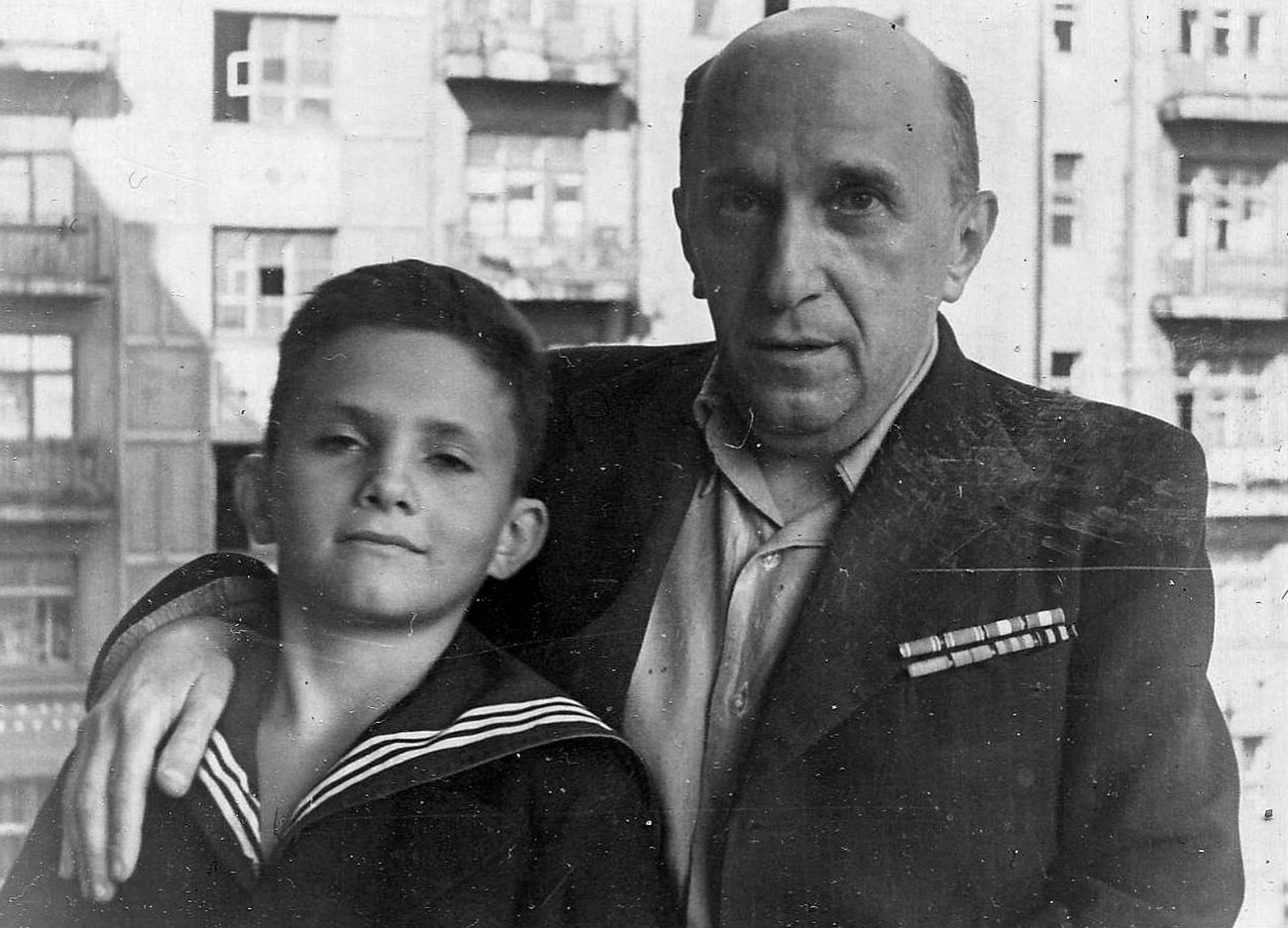 Yakov Serebryanskij con suo figlio Anatolij 
