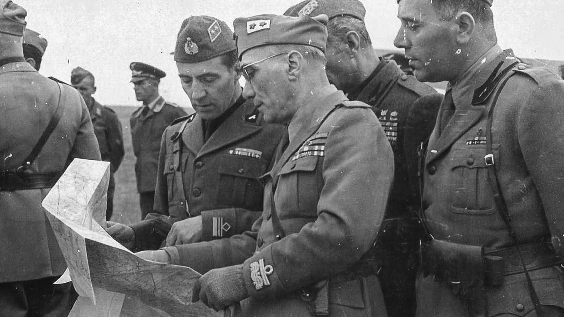 Le général Malaguti et des officiers italiens, Russie 1942