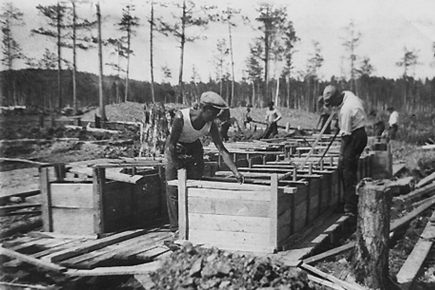 Construcción de la planta en la taiga Amur, 1930

