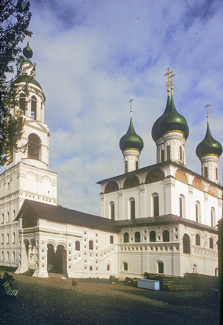 Bell tower & Presentation Cathedral, southwest view. October 3, 1992