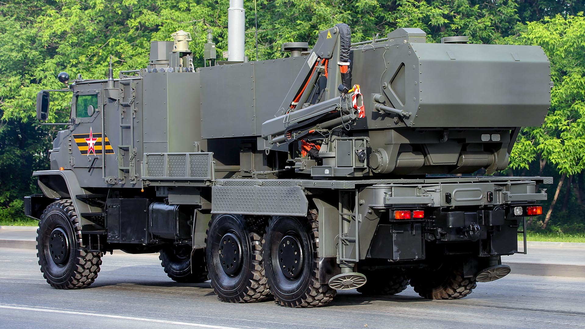Exército inicia testes com novo sistema de lança-chamas pesado - Russia ...