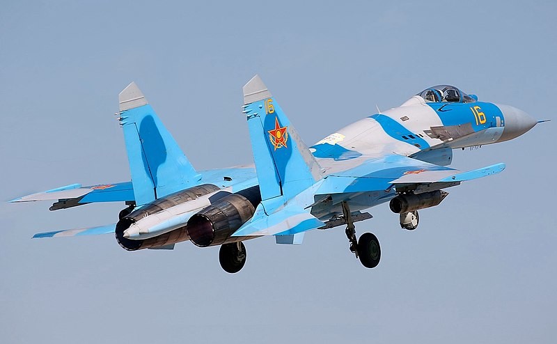 Su-27 de la Fuerza Aérea de Kazajistán