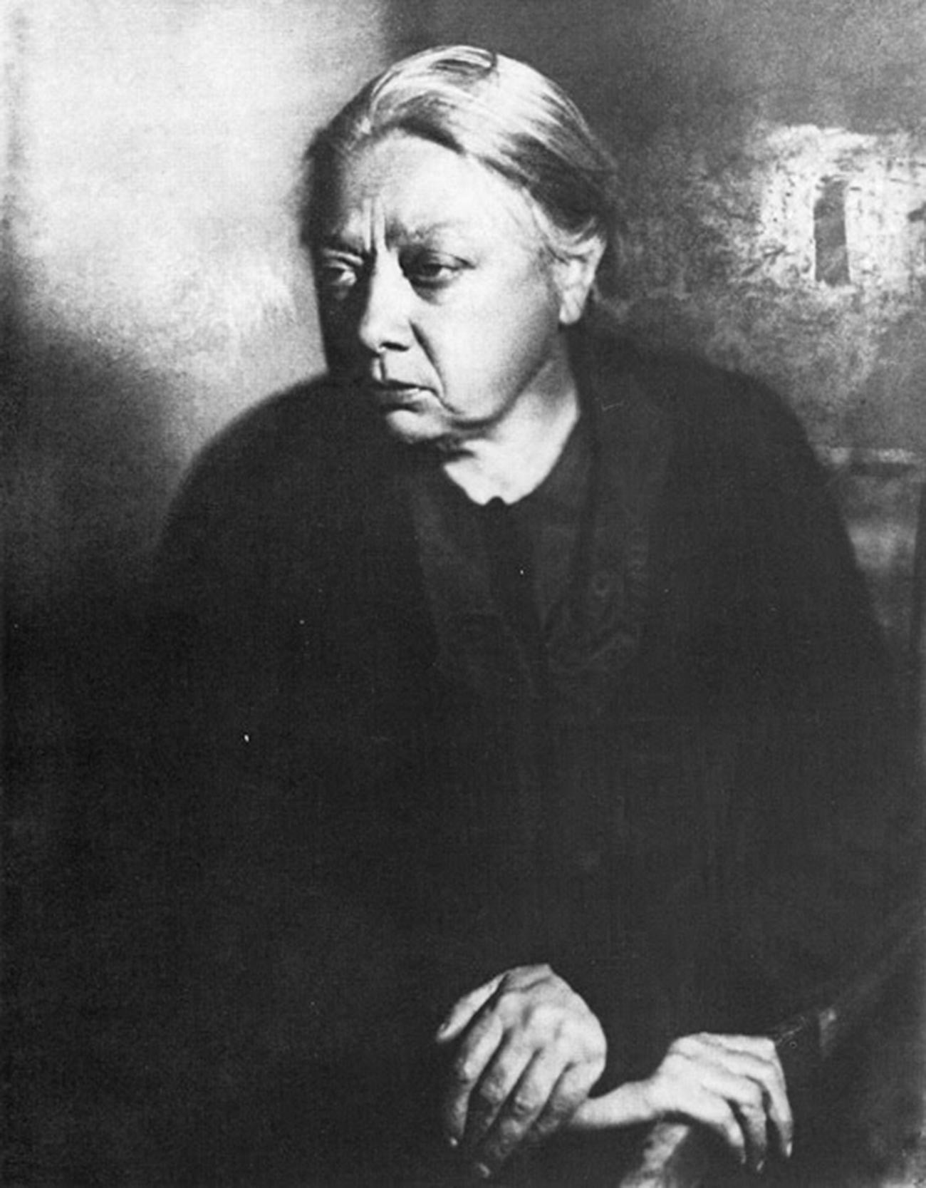 Надежда Константиновна Крупска, супруга В. И. Лењина.