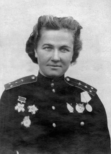 Nadejda Vassílievna Popova em 1944