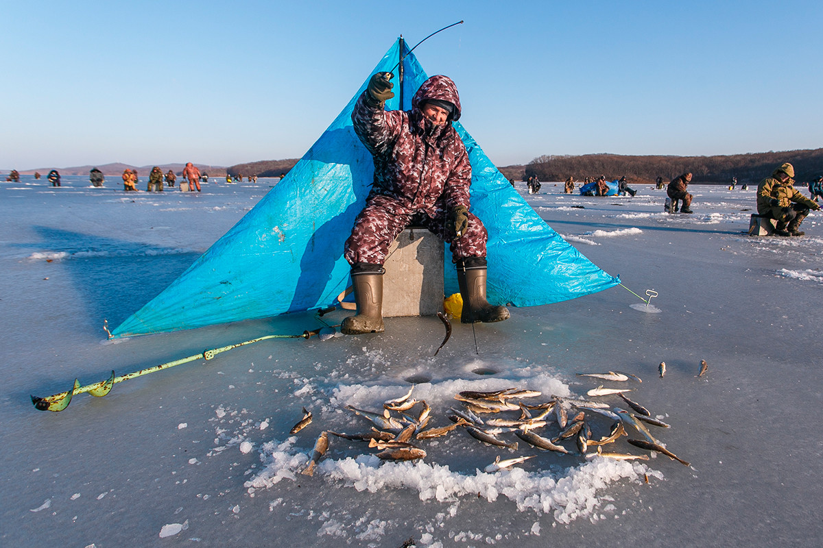 L amore Dei Russi Per La Pesca Su Ghiaccio sottozero Russia Beyond 