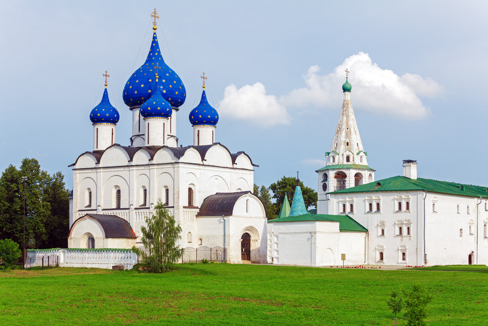 Katedral Kelahiran dari abad ke-18, di Suzdal.