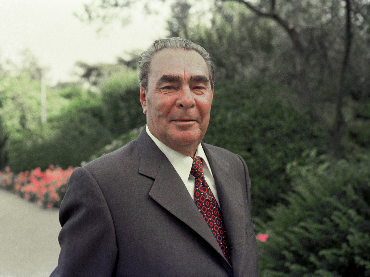 Il Segretario Generale del Partito Comunista dell'Unione Sovietica Leonid Brezhnev nella dacia di Stato Glitsiniya nel villaggio di Nizhnyaya Oreanda, Jalta. Giugno 1977