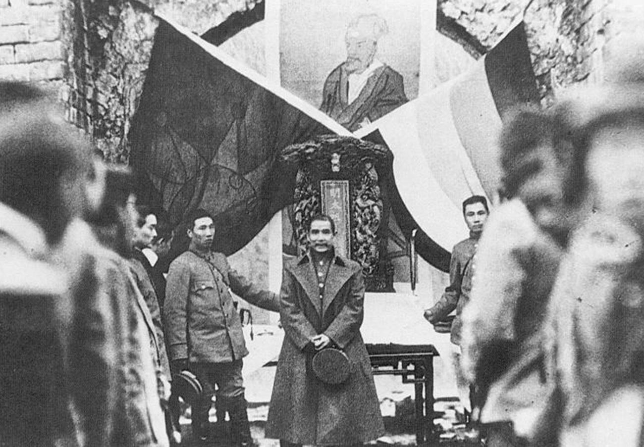 Primeiro líder do Kuomintang, Sun Yat-sen, em 1912.
