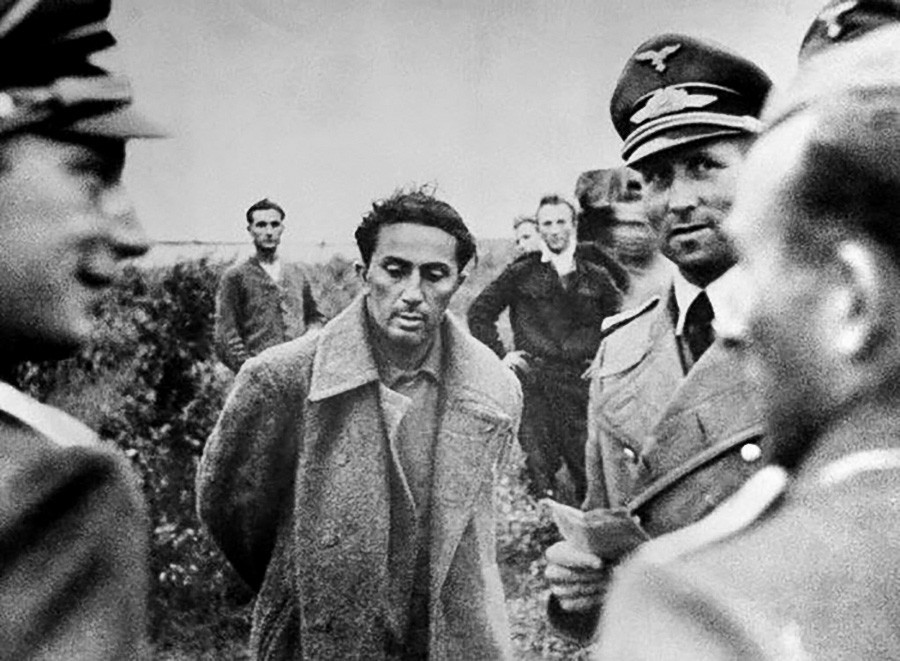 Сын Сталина, Яков Джугашвили, в немецком плену, 1942