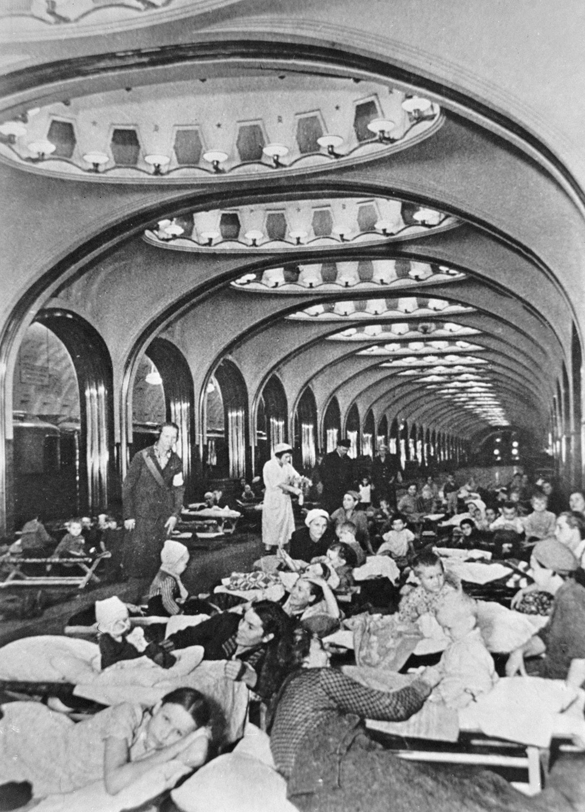 La stazione Mayakovskaya della metro di Mosca durante la Seconda guerra mondiale, 1941