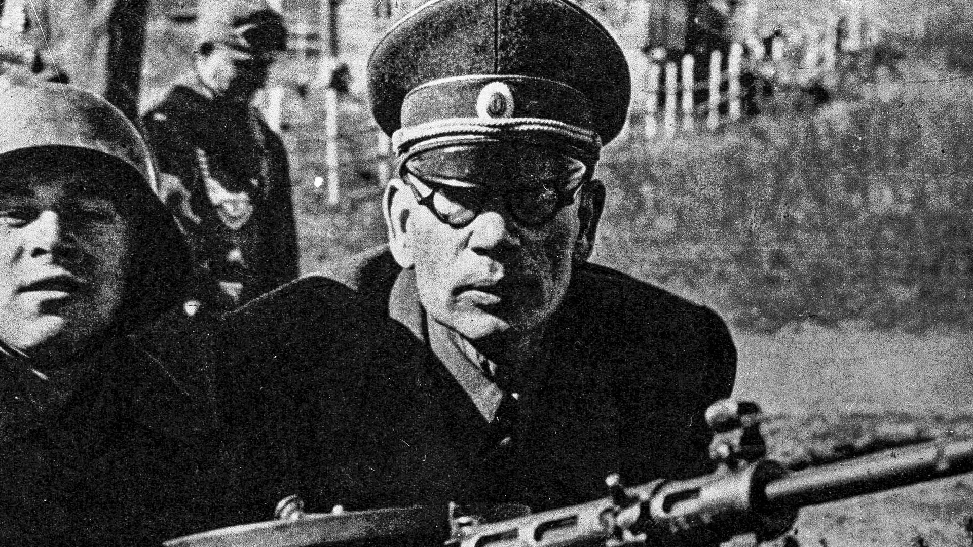 Андрей Власов на учениях в 1943 году.