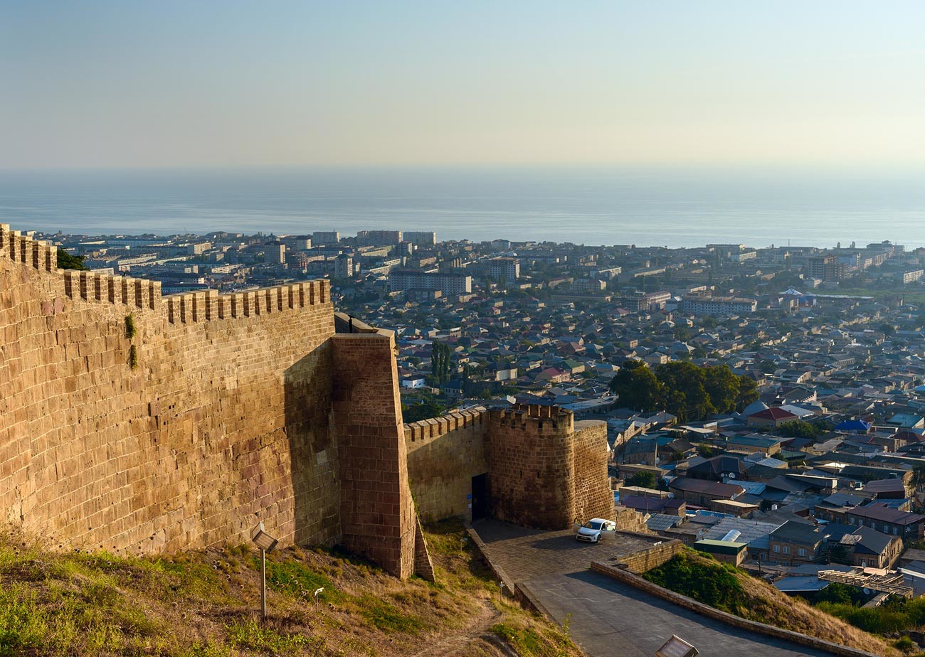 La antigua fortaleza de Derbent.
