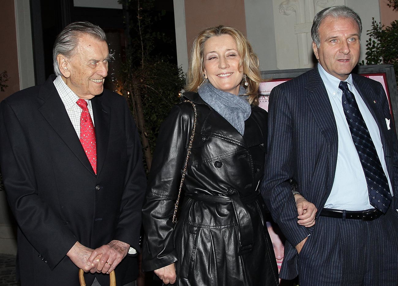 Nicola Romanoff, Natalia Romanoff e il senatore Giuseppe Consolo al teatro Ambra Jovinelli di Roma